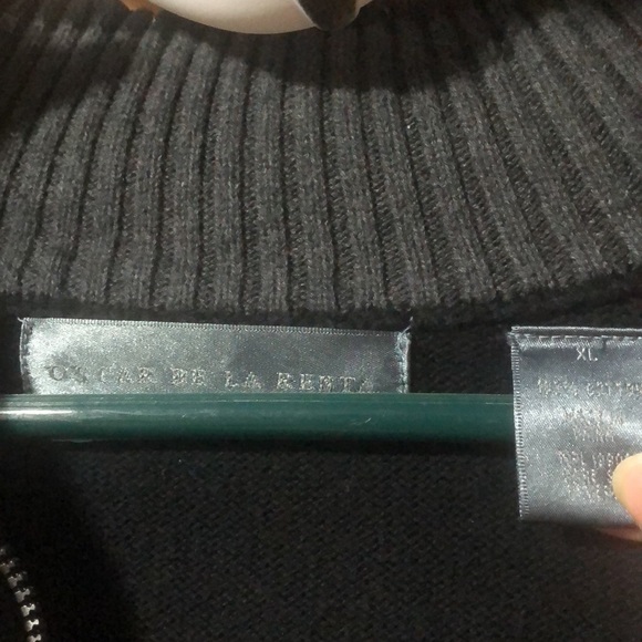 Oscar De La Renta Sweater - Picture 3 of 7